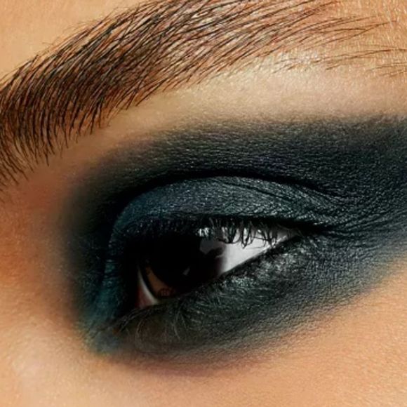 Mac Cosmetics Matte Eyeshadow - Picture 6 of 10